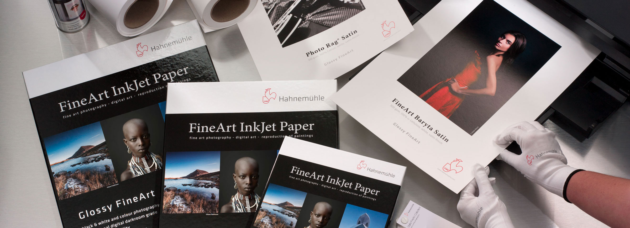 Glossy FineArt Papers as boxes and printed sheets