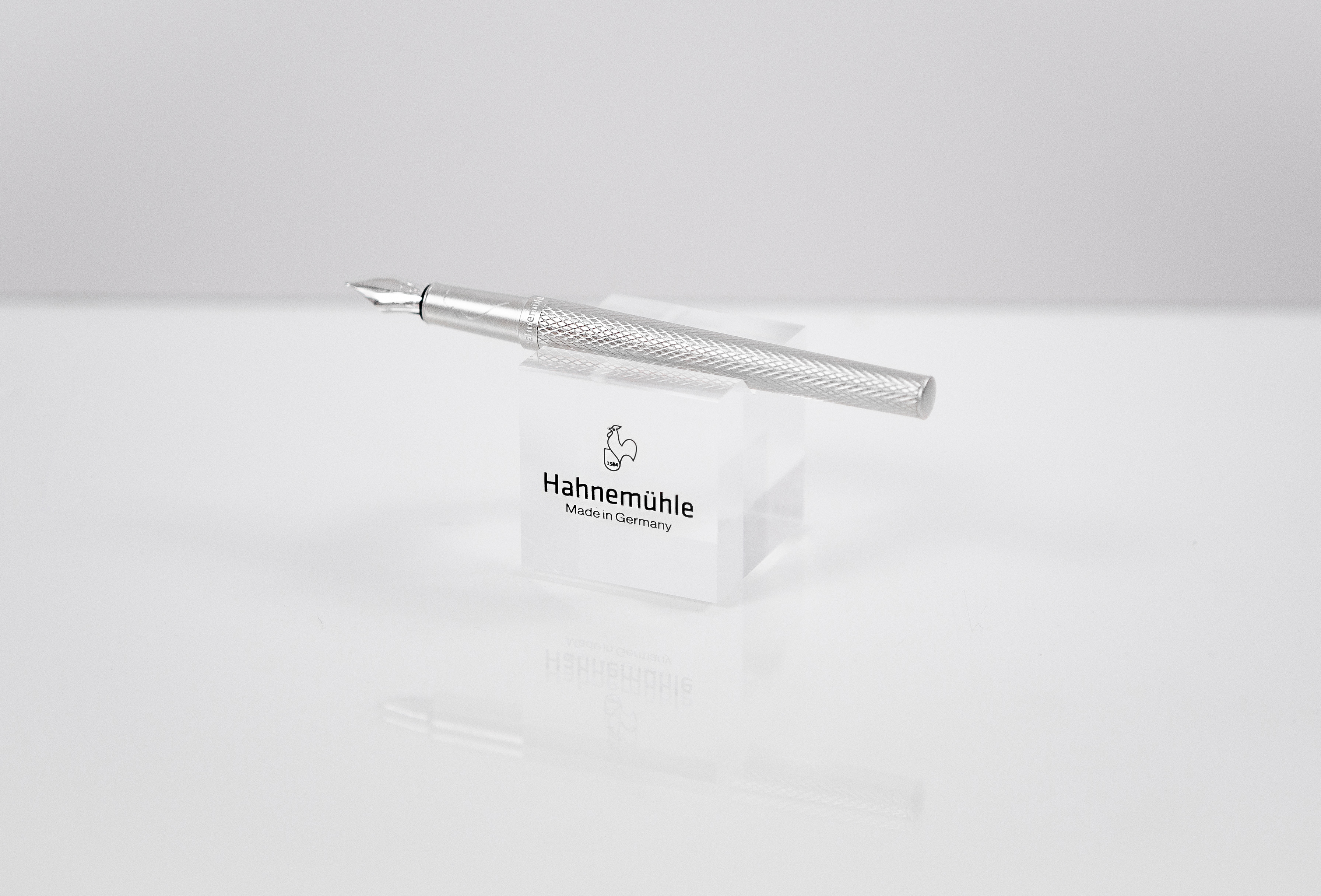 Acrylic cube